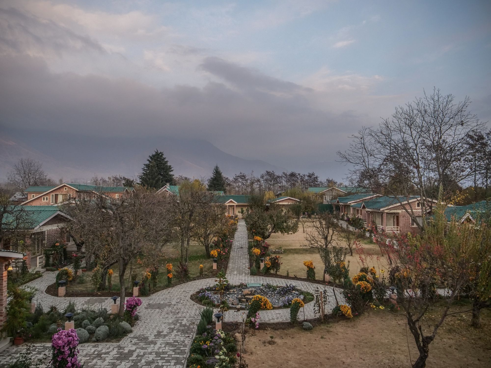 The Orchard Retreat & Spa Сринагар Экстерьер фото